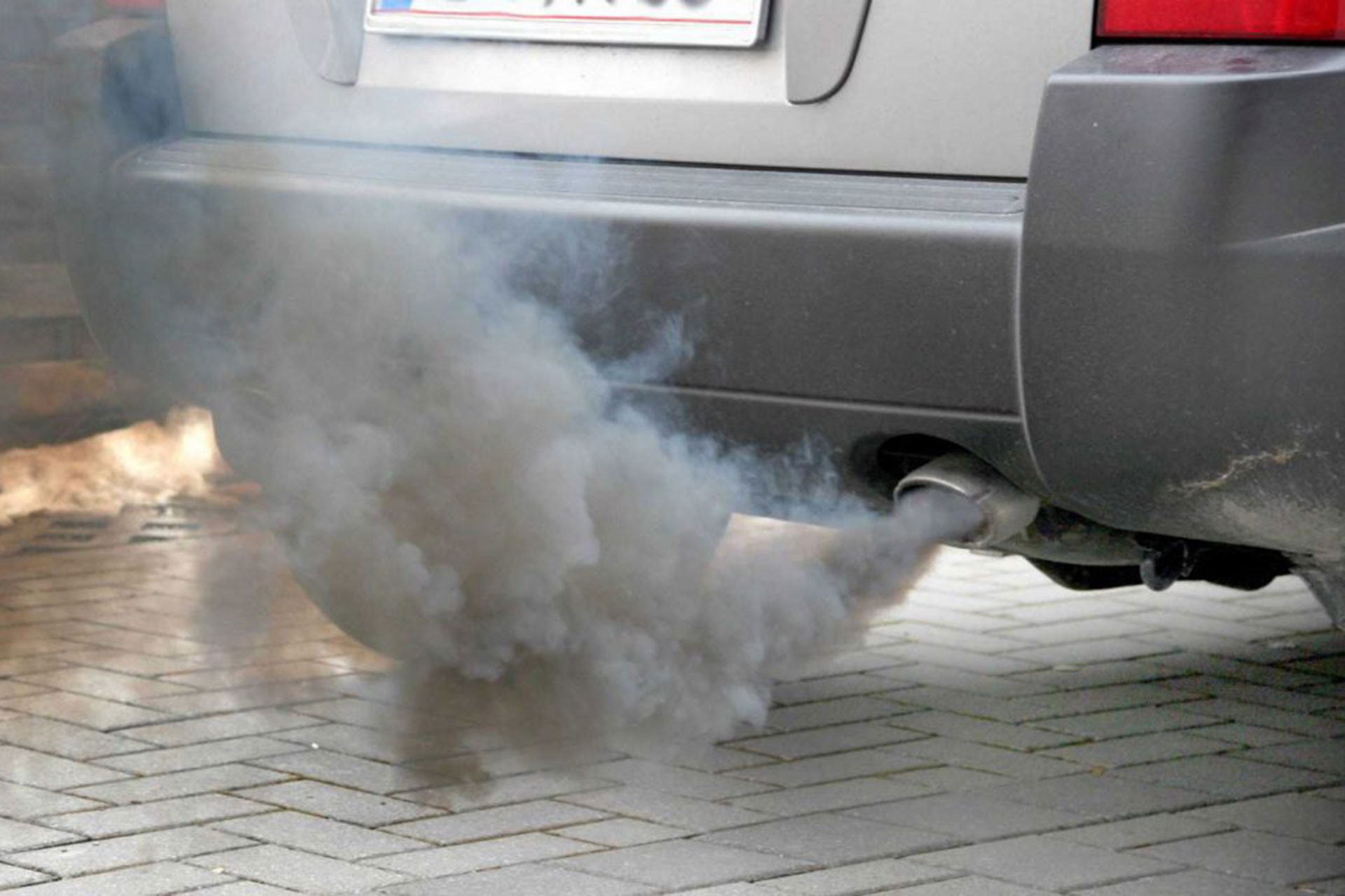 Độc hại khí thải từ động cơ xe